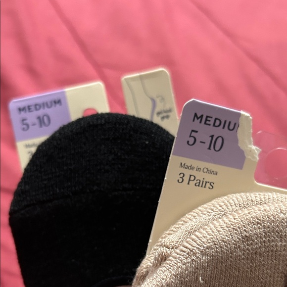 Women's Medium (5-10) Low Cut, Cushion, No-Show Socks - 3 Pack eachBlack and Tan - Picture 2 of 4